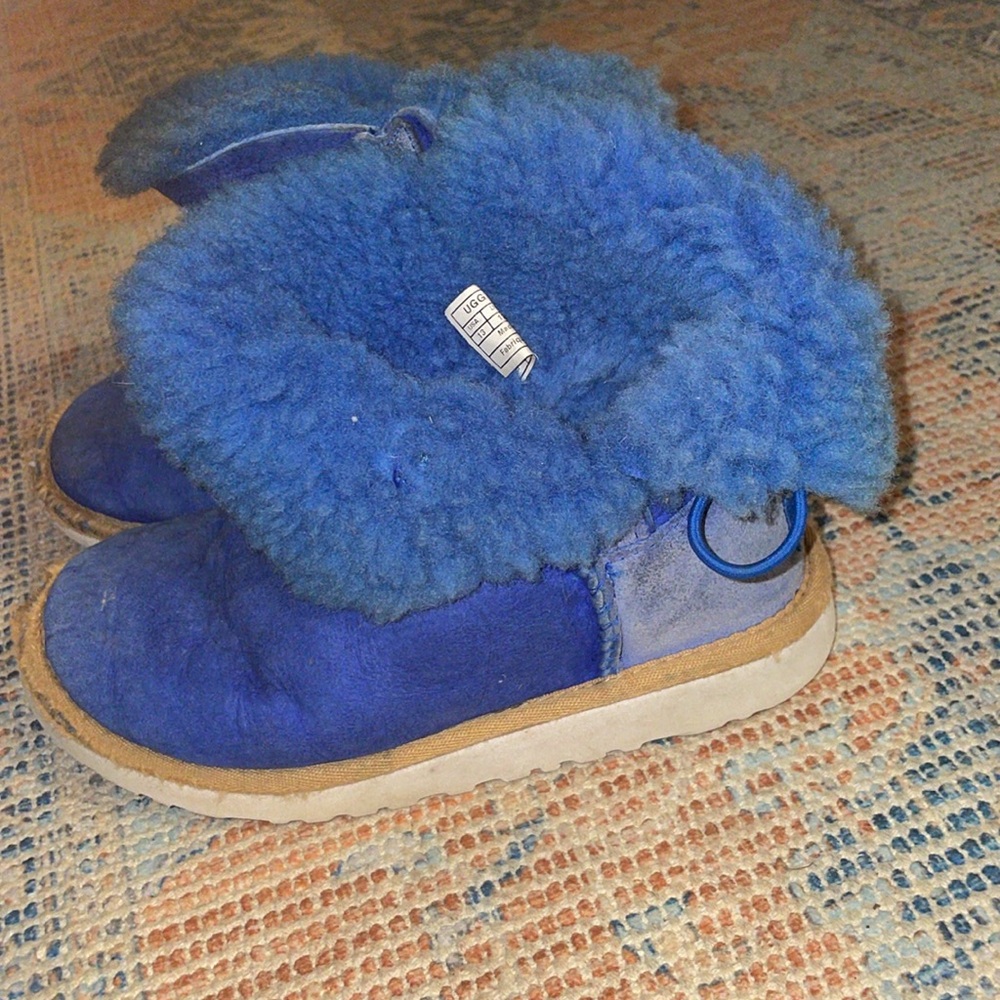 UGGS kids size 13 - BLUe - Picture 4 of 7